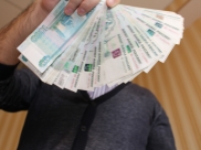 Воронежец попытался дать взятку полицейскому.