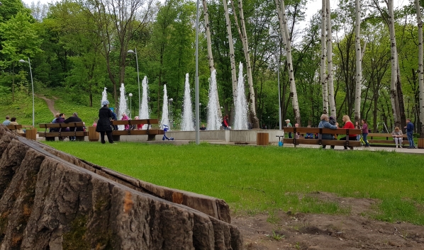 Завтра будет жарко.