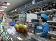 Продавщица продала пиво подростку.