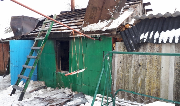 Женщины погибли в горевшей времянке.