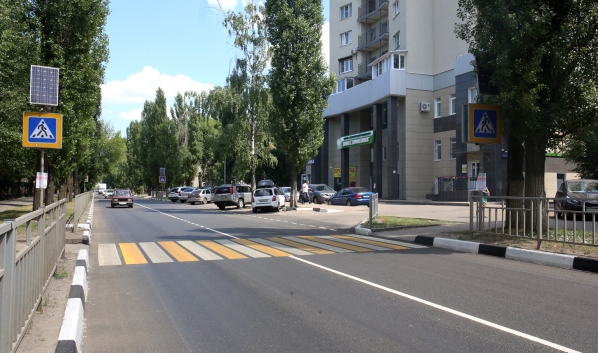 Воронеж дорогой город. Воронеж дороги. Воронеж дороги в городе. Дороги в Воронеже фото. Воронежская дорога в городе.