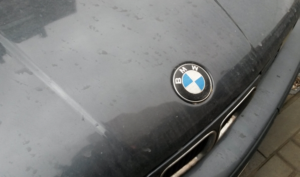 BMW угнали.