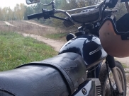 Женщина угнала мотоцикл.