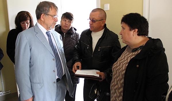 Аркадий Пономарев посетил ФАП.