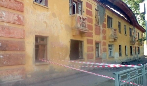 Дома на улице Ростовской снесли из-за ситуации, грозящей обрушением.