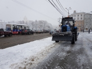 Воронеж расчищают от снега.