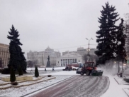 Техника работает в городе.