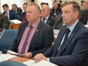Алексей Пинигин на фото справа.