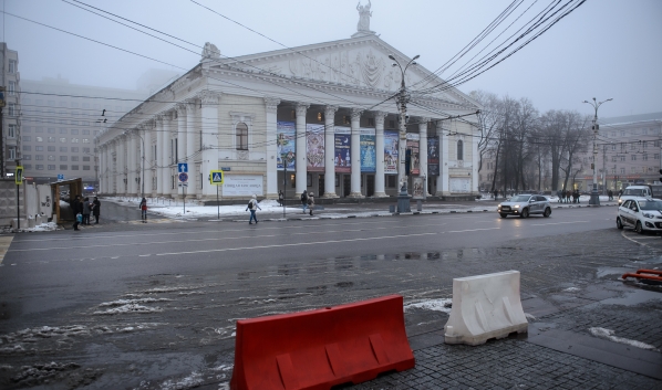Театр оперы и балета на площади Ленина в Воронеже.