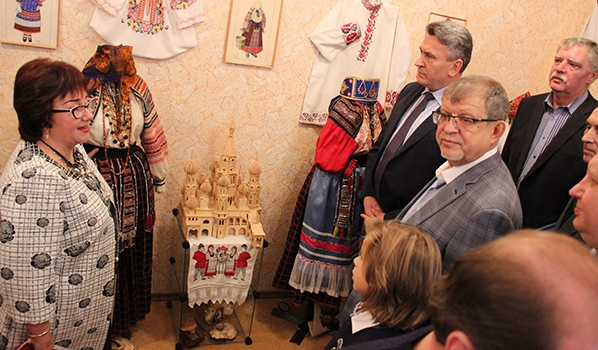 Депутат Аркадий Пономарев принял участие в торжествах.