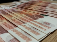 Врач обманом заработал крупную сумму денег.