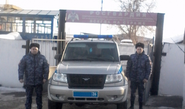 Сотрудники Росгвардии помогли автомобилистке.