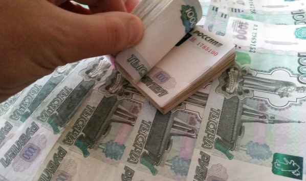 Воронежец накопил долгов на 300 тысяч.