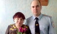 Матери Ивана Юрьева подарили цветы.