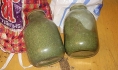 Две банки марихуаны.