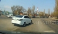 KIA Rio проехала на красный свет.