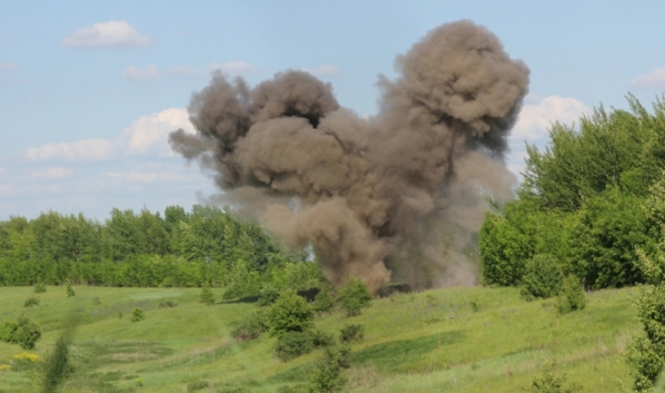 Боеприпасы подорвали.
