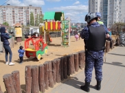 Сотрудники Росгвардии нашли мальчика.