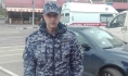 Росгвардеец не прошел мимо человека, которому стало плохо.