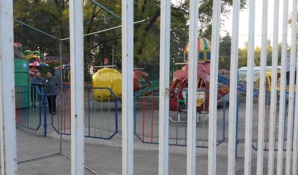 Проверяли аттракционы в городе и области.