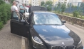 Должник сменил номера на своем BMW.