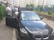 Должник сменил номера на своем BMW.
