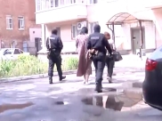 Поймали трех женщин.