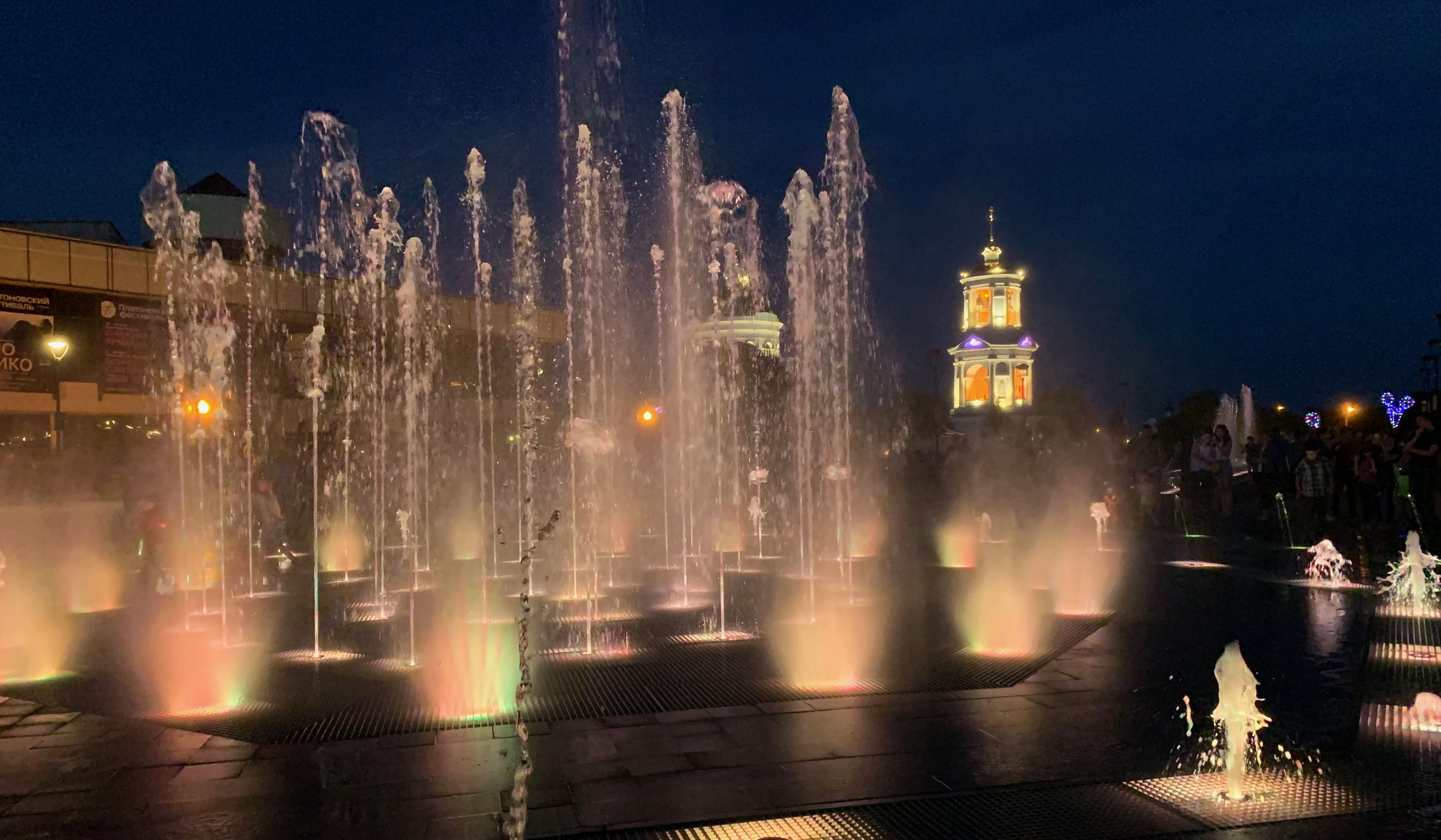 Советская площадь Воронеж ночью