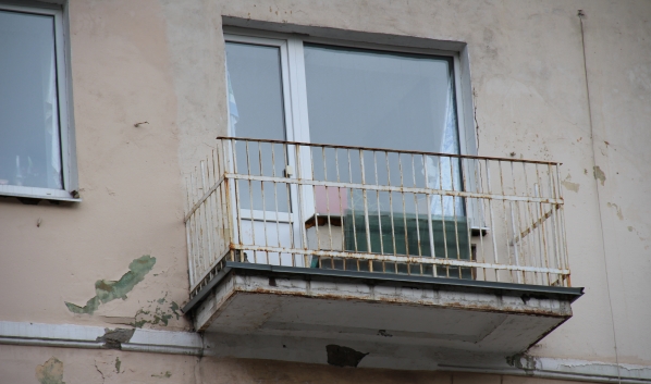 На этом балкончике больше не покурить.