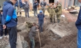 Нашли захоронение красноармейцев.