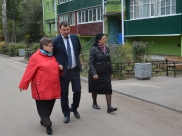 Дом и территория вокруг заметно преобразились.