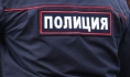 Полицейские поймали грабителя.