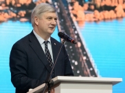 Губернатор Александр Гусев.