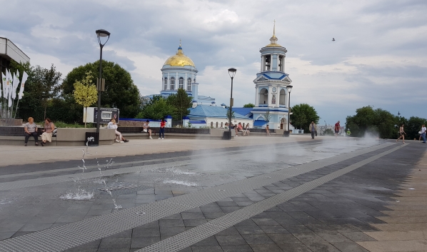 Сухие фонтаны не дали разместить каток на Советской площади.