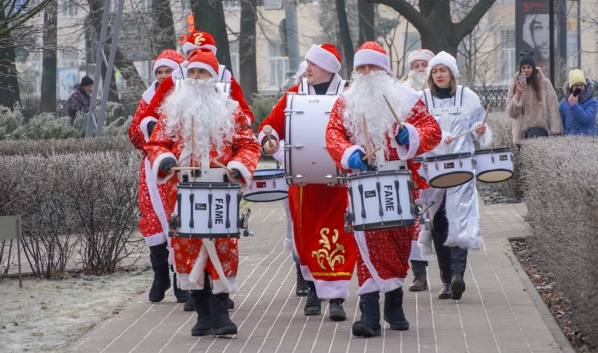 Парад Дедов Морозов и Снегурочек — 2019.