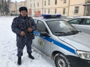 Сотрудники Росгвардии задержали подозреваемого.