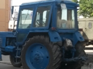 Горел трактор.