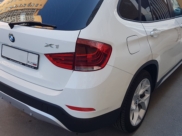 BMW X1.
