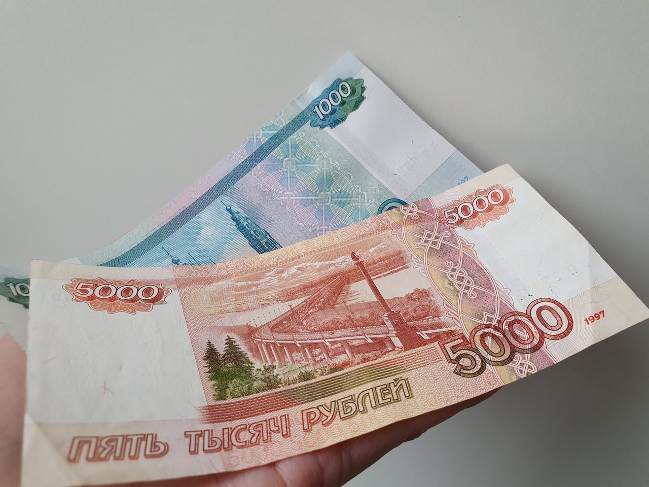 6000 Рублей