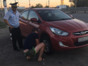 Колесо поменяли и водитель поехал по маршруту.