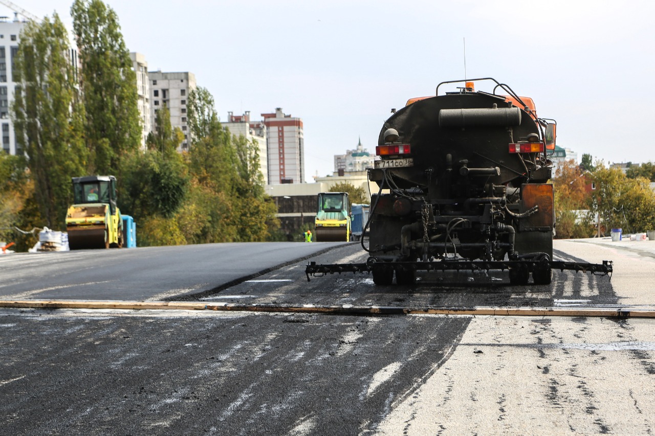 Реконструкция виадука на улице 9 Января в Воронеже подходит к концу. 