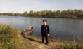 Полицейский спас рыбака.