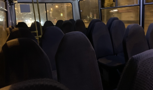 Катать пустые автобусы перевозчикам не выгодно.