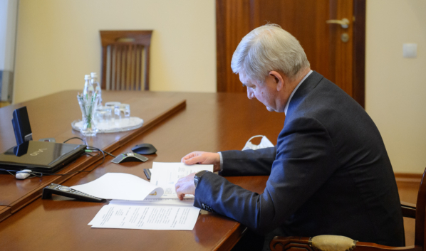 Александр Гусев провел совещание по реализации приоритетного стратегического проекта «Северный лес».
