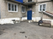 Мужчина с ножом ждал жертву у дома.