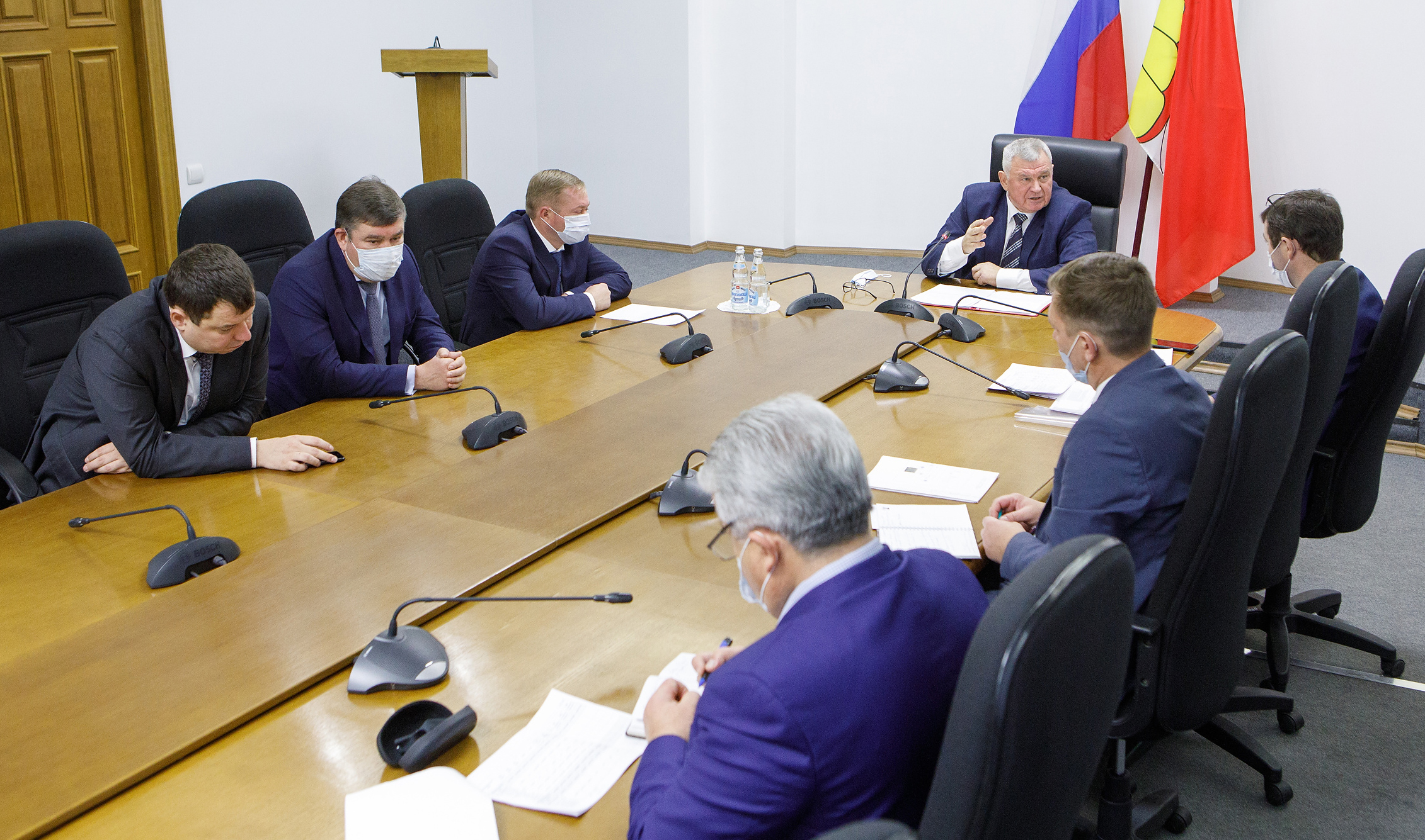 Сети воронежа. Парламентский центр Воронеж.