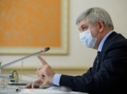 Губернатор Александр Гусев.