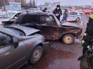 В аварии пострадали два человека.