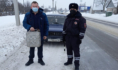 Сотрудники ДПС отвезли водителя на АЗС.