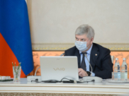 Александр Гусев на заседании регионального оперативного штаба по противодействию коронавирусу.